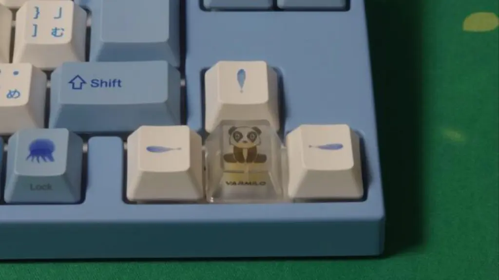 Varmilo Sea Melody】65%(デイジー軸)かわいいブルーのキーボード